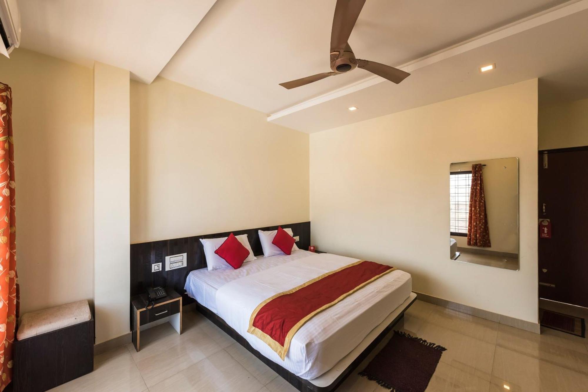 Hotel O Sri Venkatesha Residency Чикмагалур Екстер'єр фото